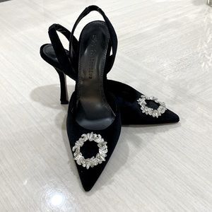 Black Heels With Diamond Wreath Accent Slingback
